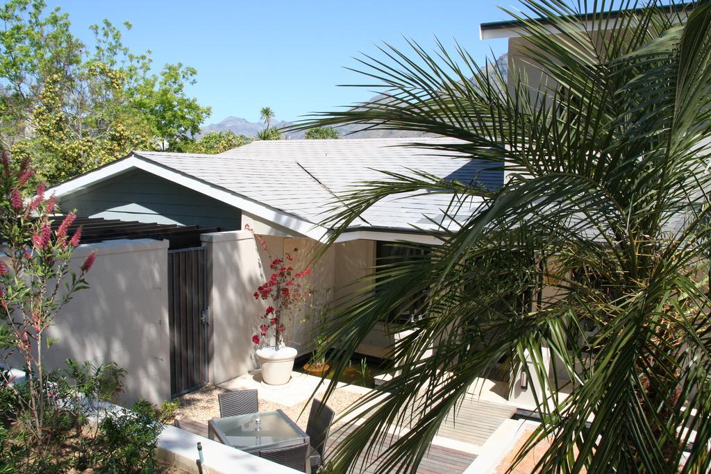 Keren'S Vine Guesthouse Stellenbosch Exterior photo