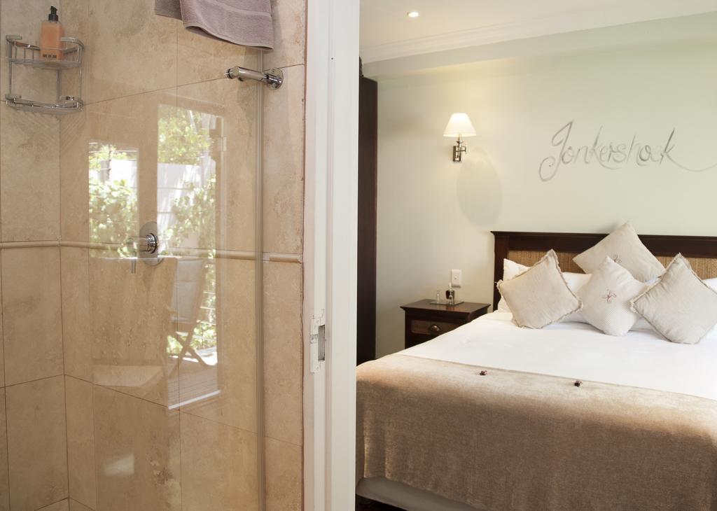 Keren'S Vine Guesthouse Stellenbosch Exterior photo