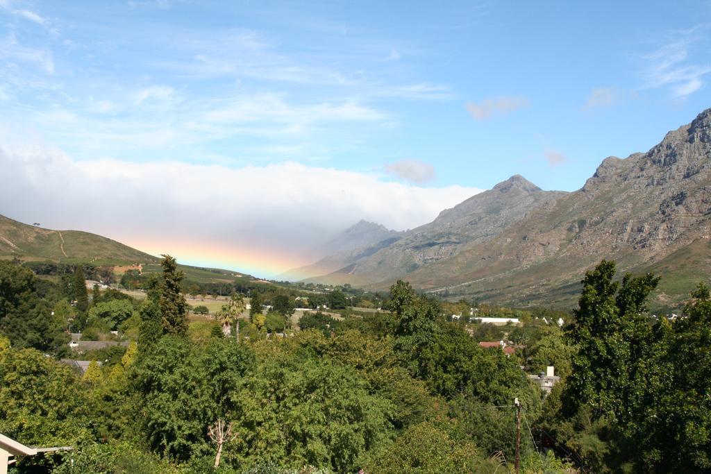 Keren'S Vine Guesthouse Stellenbosch Exterior photo